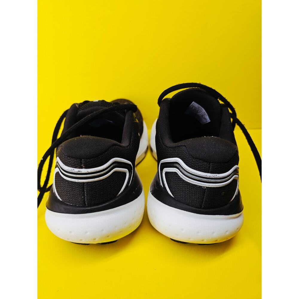 Brooks Women 9 Comfy footwear - Picture 3 of 8